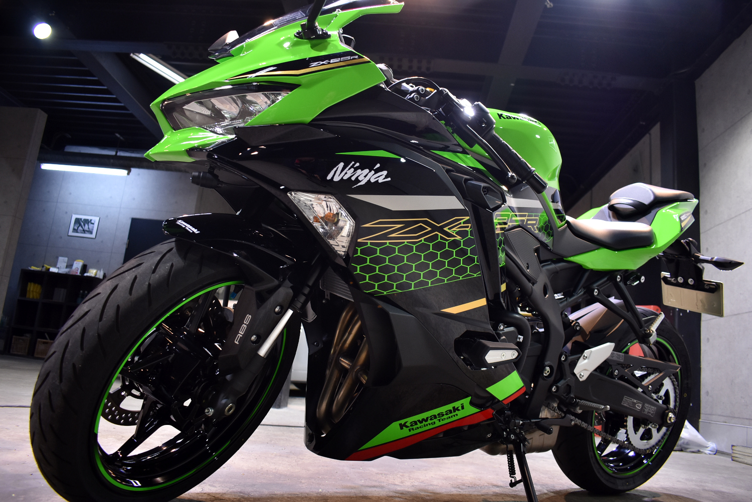 ZX-25R１