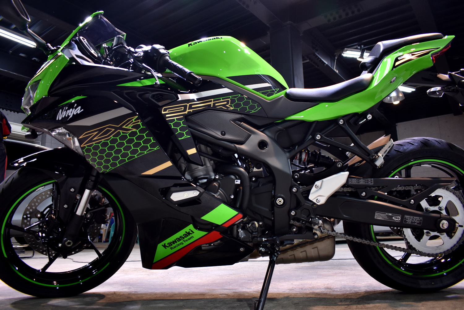 ZX-25R３