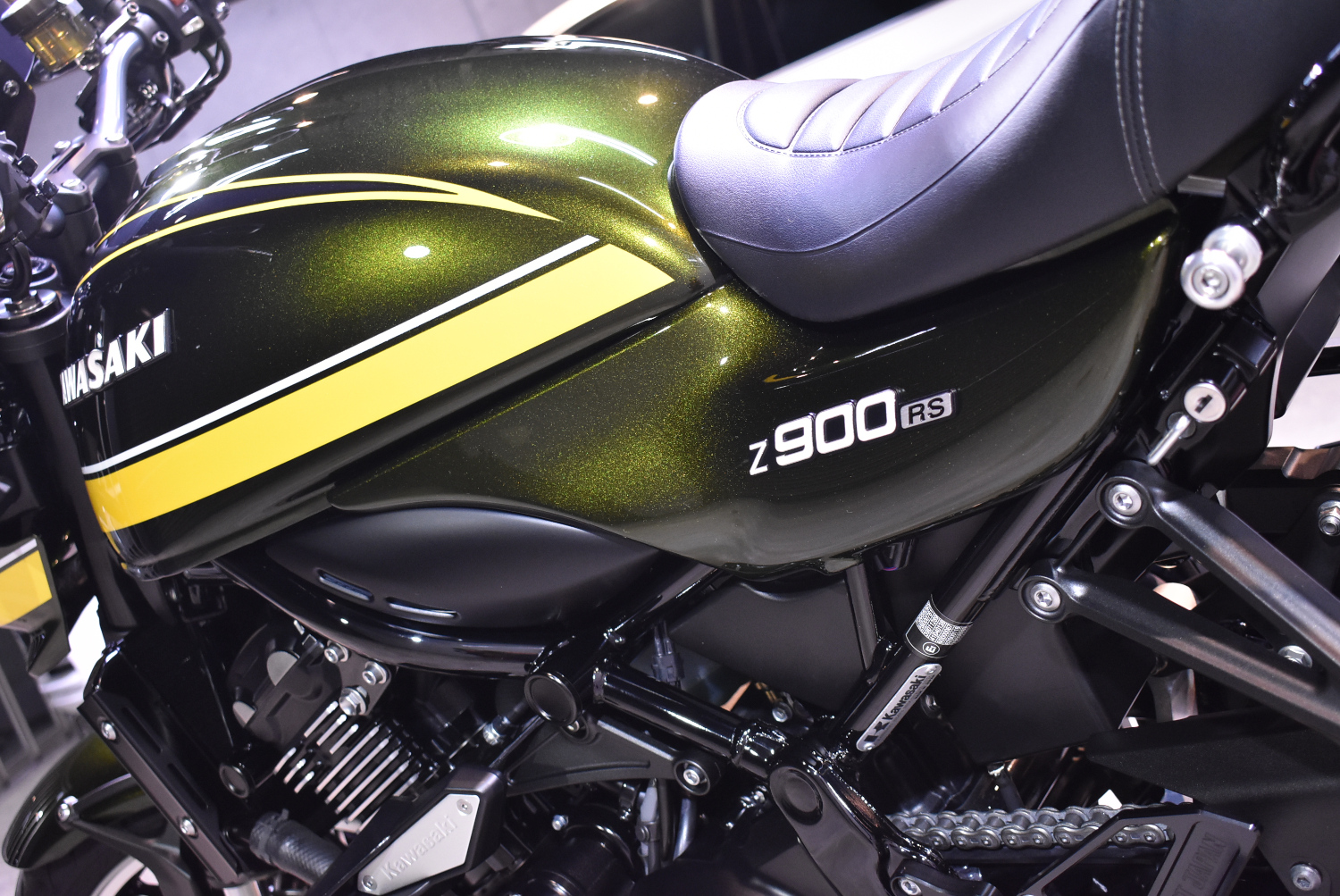 Z900６